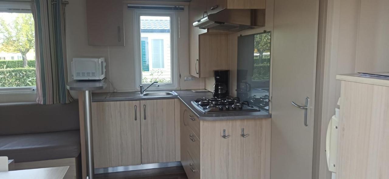 Mobil-Home Parc Des Allais Trogues Esterno foto